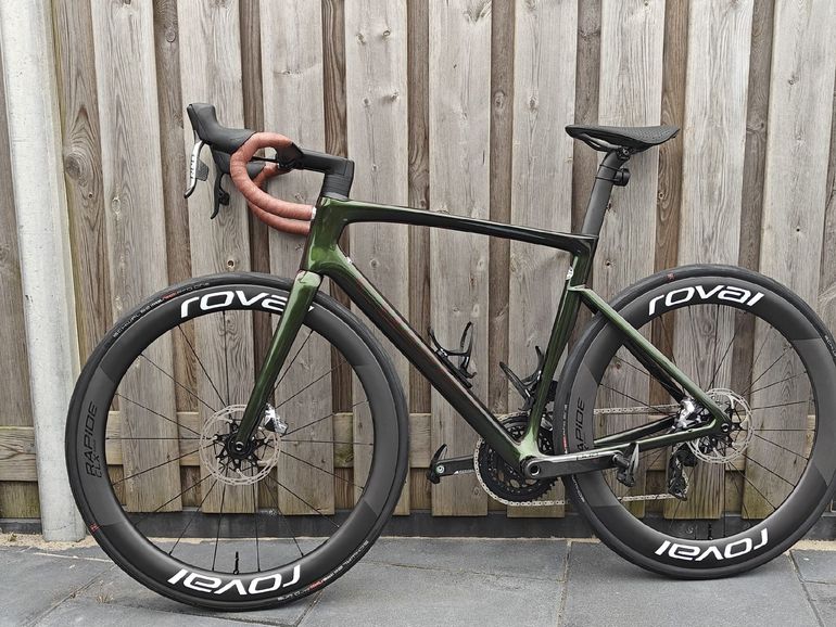 Used Specialized S-Works Tarmac SL7 - SRAM Red eTap AXS 2023 2023 Road & Gravel, Green — image 5 of 10