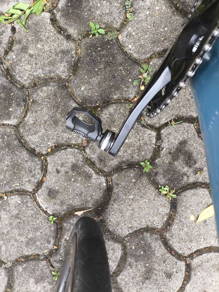 Used Cannondale SuperSix EVO Shimano 105 2025 Road & Gravel, Blue — image 6 of 9