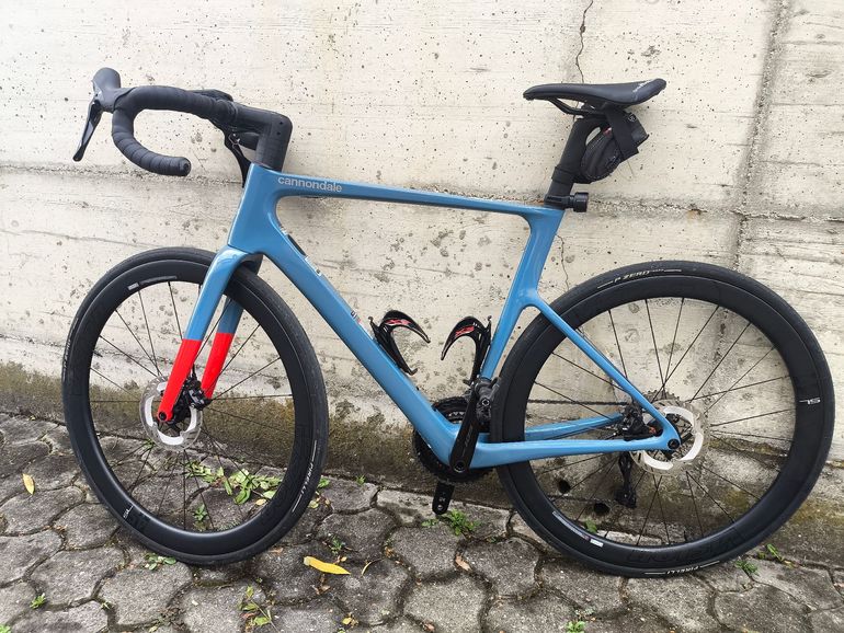 Used Cannondale SuperSix EVO Shimano 105 2025 Road & Gravel, Blue — image 2 of 9
