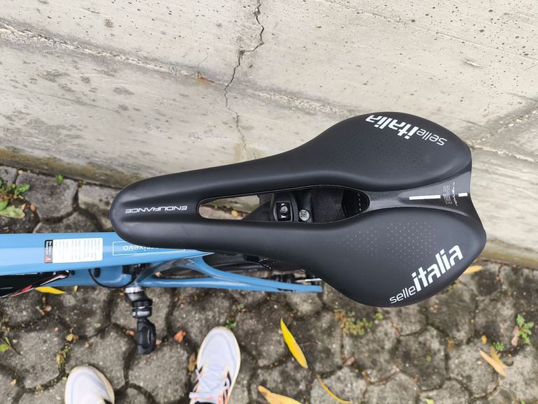 Used Cannondale SuperSix EVO Shimano 105 2025 Road & Gravel, Blue — image 7 of 9