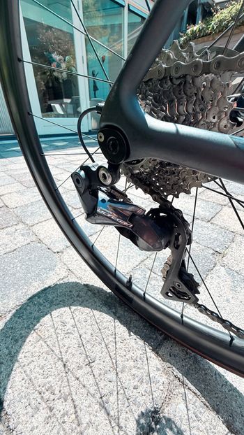 Used Giant Tcr advanced Shimano Ultegra Di2 2022 Road & Gravel — image 11 of 15