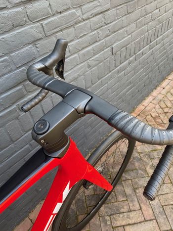 Used Trek Émonda SLR 7 2024 2024 Road & Gravel, Red — image 6 of 6