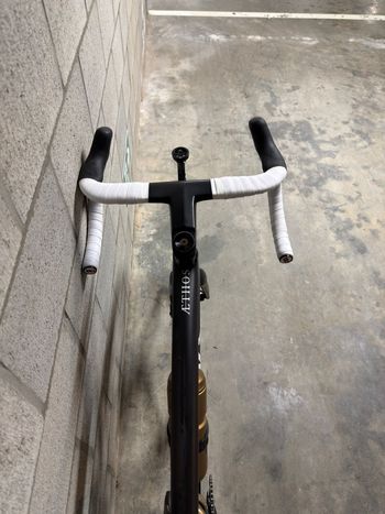 Used Specialized S-Works Aethos – Shimano Dura-Ace Di2 2023 2023 Road & Gravel — image 5 of 10