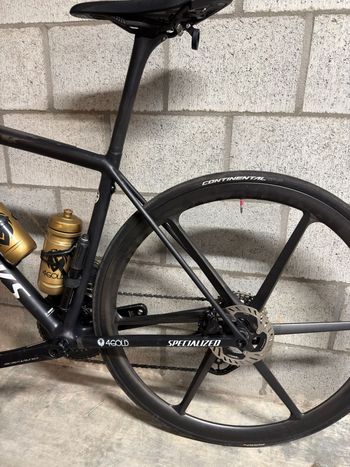 Used Specialized S-Works Aethos – Shimano Dura-Ace Di2 2023 2023 Road & Gravel — image 7 of 10