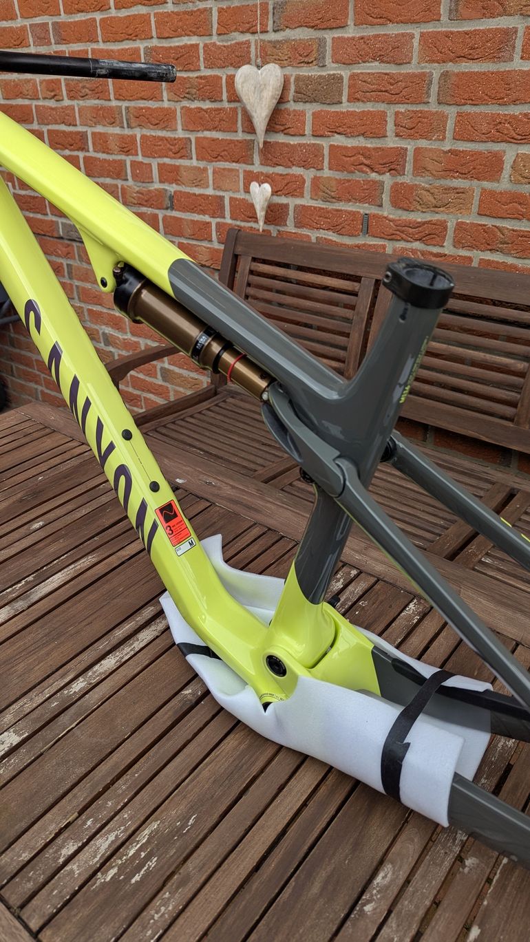Used Canyon LUX Frameset 2025 Mountainbike — image 4 of 8