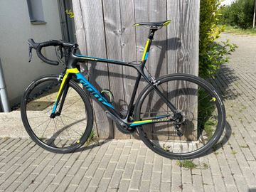 Gebrauchtes Giant TCR Advanced SL 2 2017 2017 Road & Gravel, Schwarz — Bild 1 von 4
