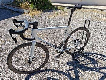 Used Specialized Tarmac Frameset 2025 Road & Gravel — image 3 of 6