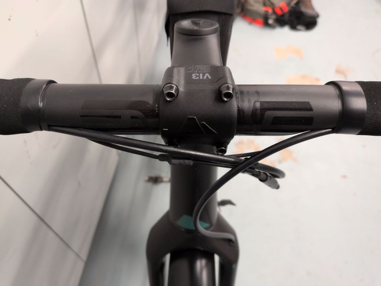 Used Canyon Grizl CF SLX 8 Di2 2021 2021 Road & Gravel, Black — image 8 of 9