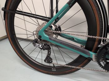 Used Canyon Grizl CF SLX 8 Di2 2021 2021 Road & Gravel, Black — image 2 of 9