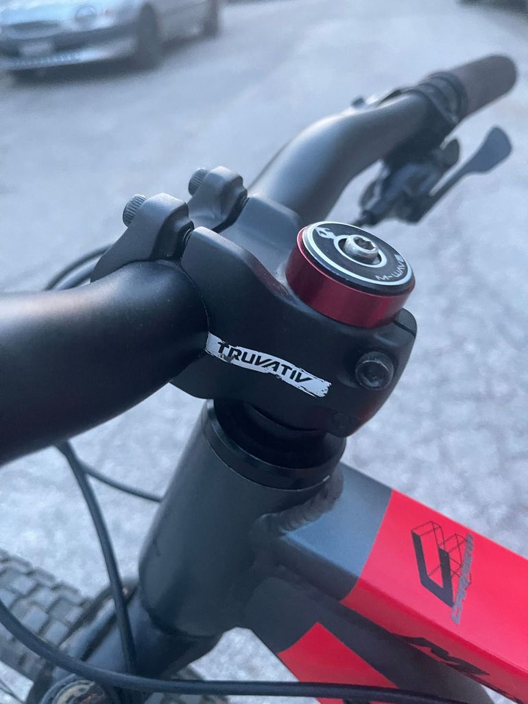 Used Carrera Furnace 2 Mens Mountain Bike 2021 2021 Mountainbike, Red, 27.5 — image 4 of 11