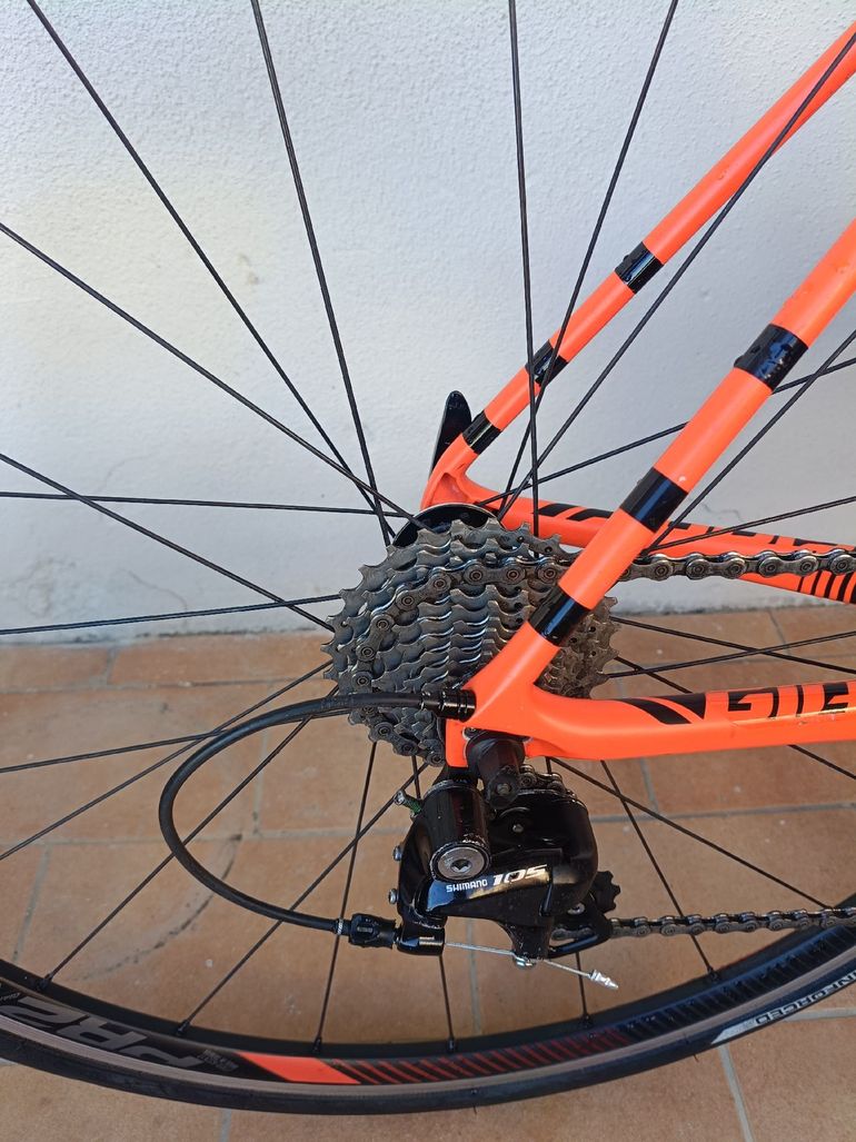 Used Giant TCR Advanced 2 2019 2019 Road & Gravel — image 4 of 6
