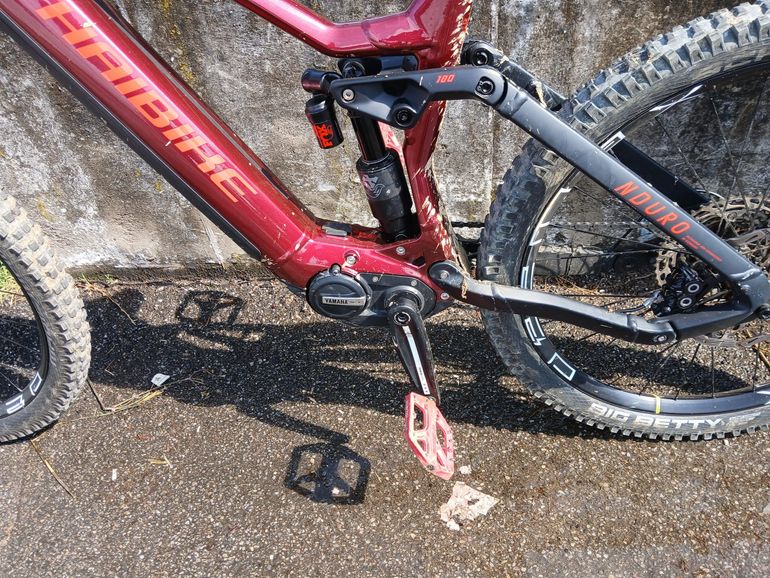 Used Haibike Nduro 7 2024 2024 Mountainbike, Red, 29 — image 3 of 10