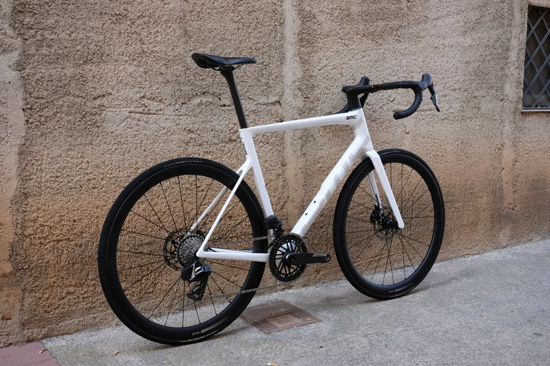Used BMC Teammachine SLR 01 THREE 2026 2026 Road & Gravel — image 3 of 27
