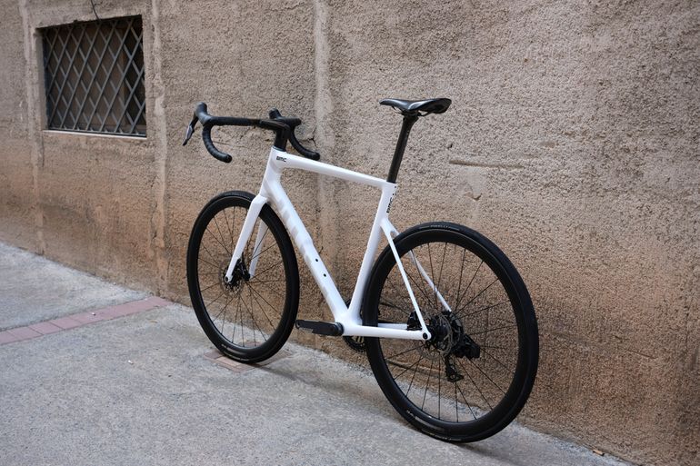 Used BMC Teammachine SLR 01 THREE 2026 2026 Road & Gravel — image 15 of 27