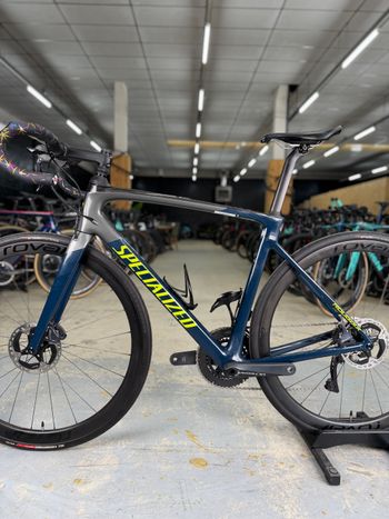 Used Specialized Roubaix Expert 2020 2020 Road & Gravel, Blue — image 26 of 26