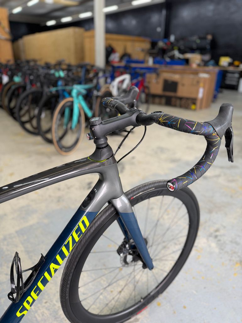Used Specialized Roubaix Expert 2020 2020 Road & Gravel, Blue — image 9 of 26