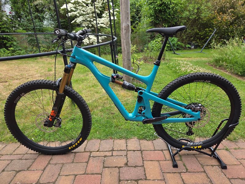 Yeti Sb150 Shimano Deore XT 2022 Mountainbike de segunda mano, Azul — imagen 3 de 12
