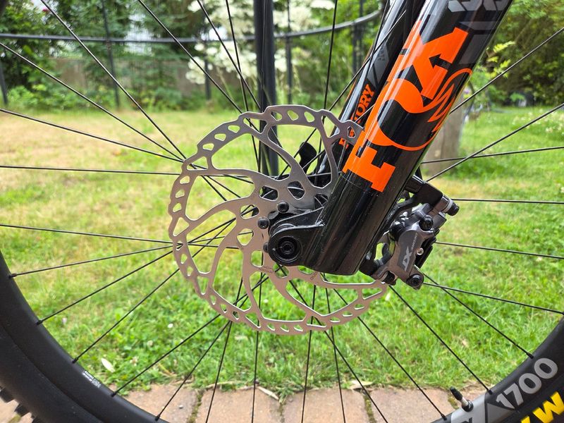 Yeti Sb150 Shimano Deore XT 2022 Mountainbike de segunda mano, Azul — imagen 6 de 12