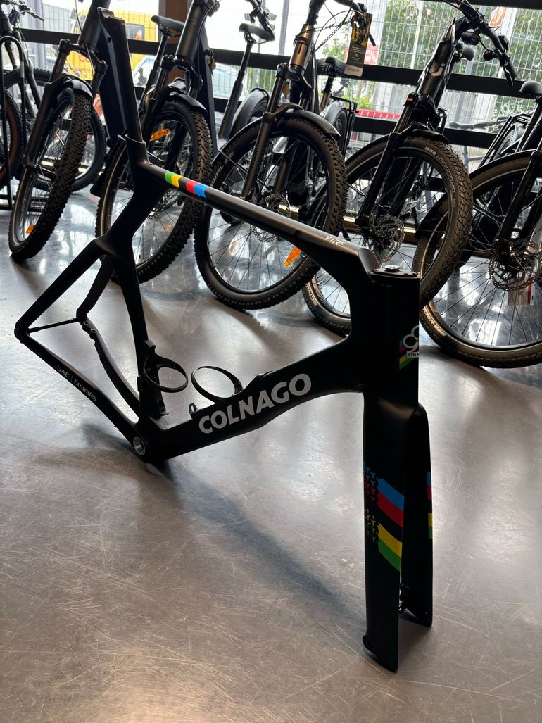 Used Colnago Y1Rs Sram Red eTap AXS 2026 Frameset 2026 Road & Gravel — image 3 of 5
