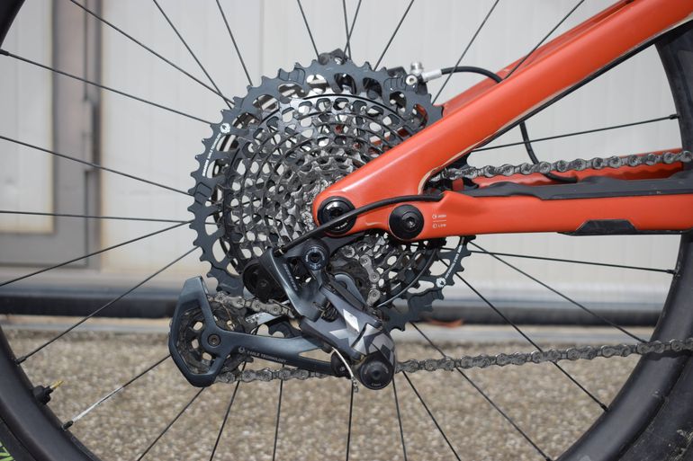Used Specialized Turbo Levo Pro 2022 2022 Mountainbike, Arancione — image 2 of 5