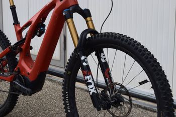 Used Specialized Turbo Levo Pro 2022 2022 Mountainbike, Arancione — image 4 of 5