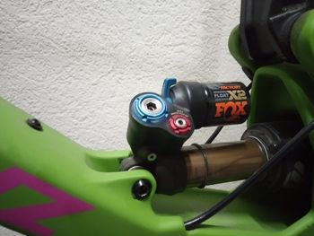 Used Santa Cruz Nomad X01 / Carbon CC / 27.5 2021 2021 Mountainbike, Green — image 2 of 3