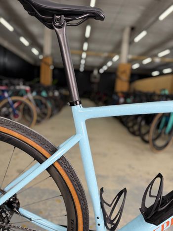 Used Specialized Diverge Expert AXS 2022 Road & Gravel — image 9 of 24
