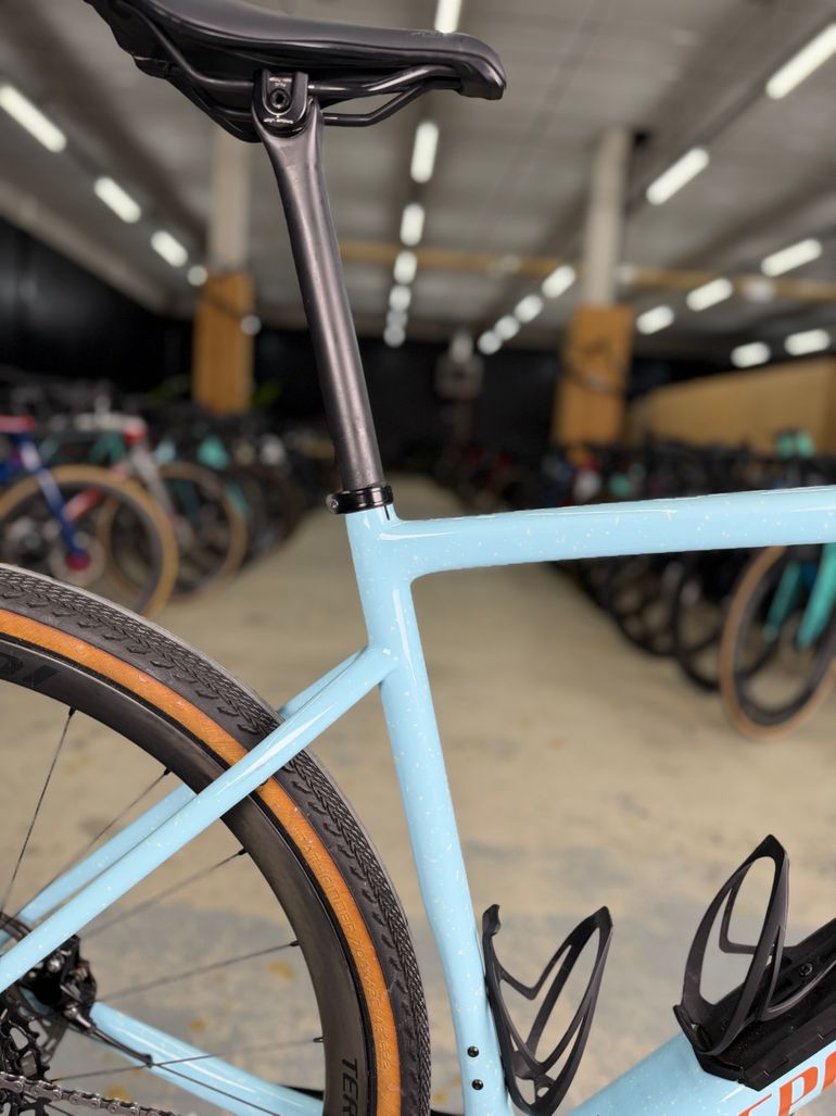 Used Specialized Diverge Expert AXS 2022 Road & Gravel — image 9 of 24