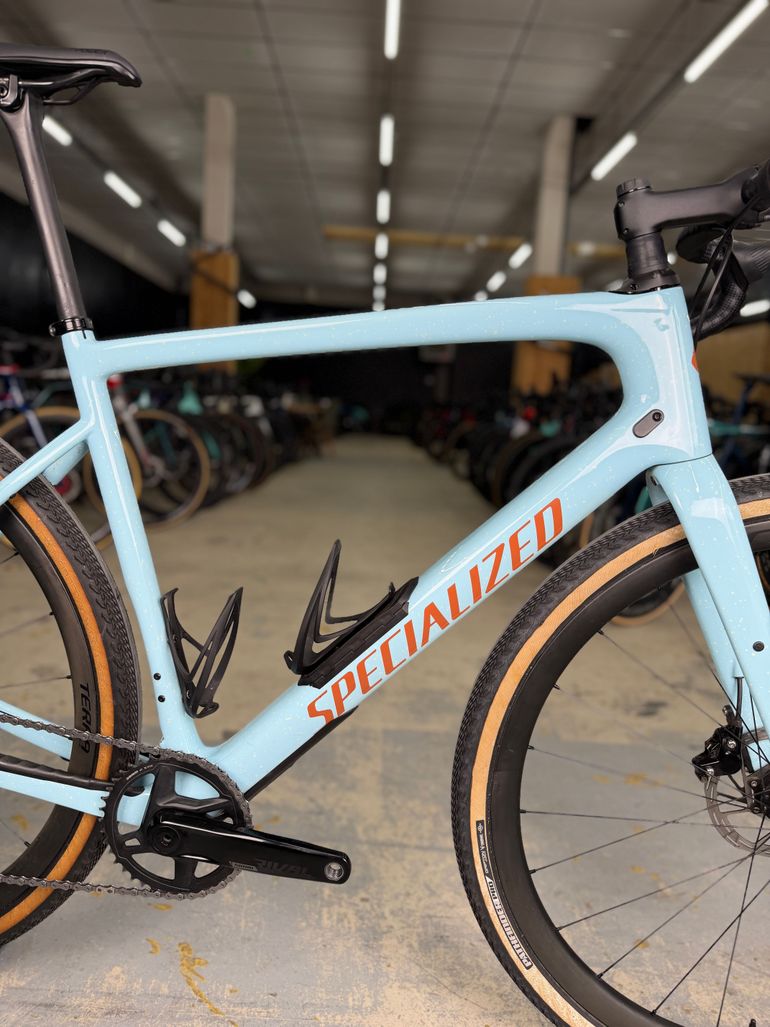 Used Specialized Diverge Expert AXS 2022 Road & Gravel — image 12 of 24