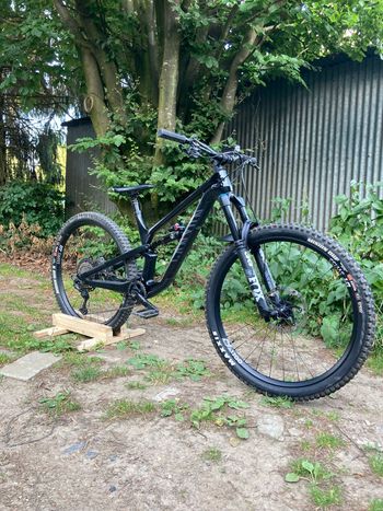 Used Canyon Spectral 29 CF 8 2021 2021 Mountainbike — image 3 of 4