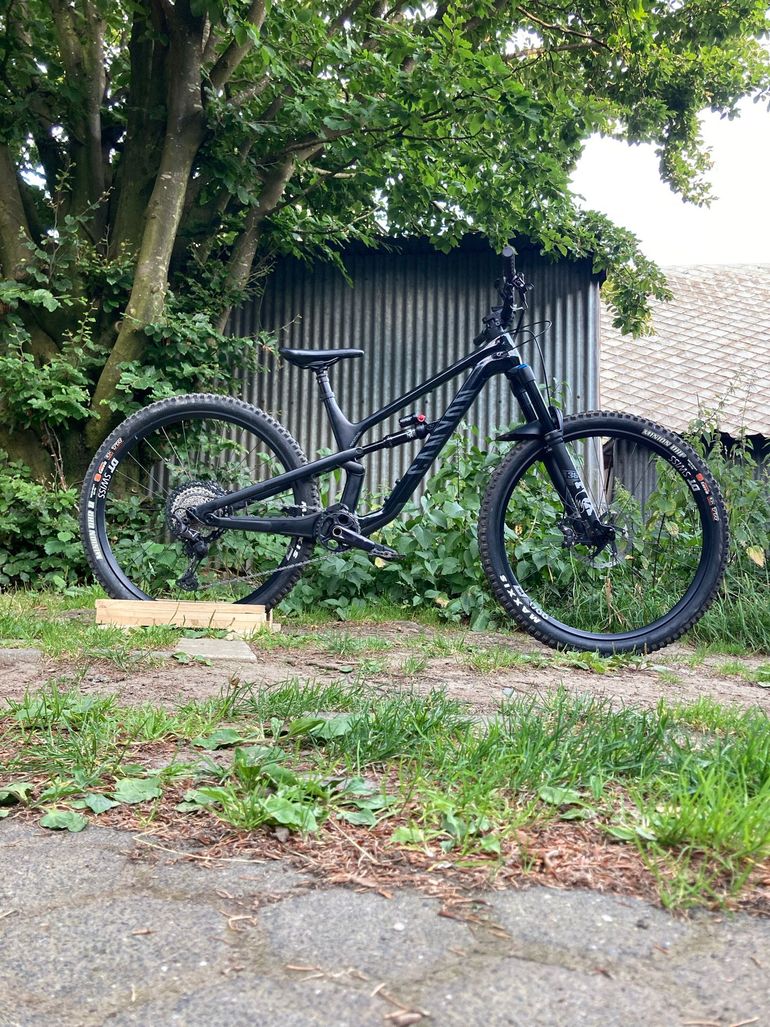 Used Canyon Spectral 29 CF 8 2021 2021 Mountainbike — image 1 of 4
