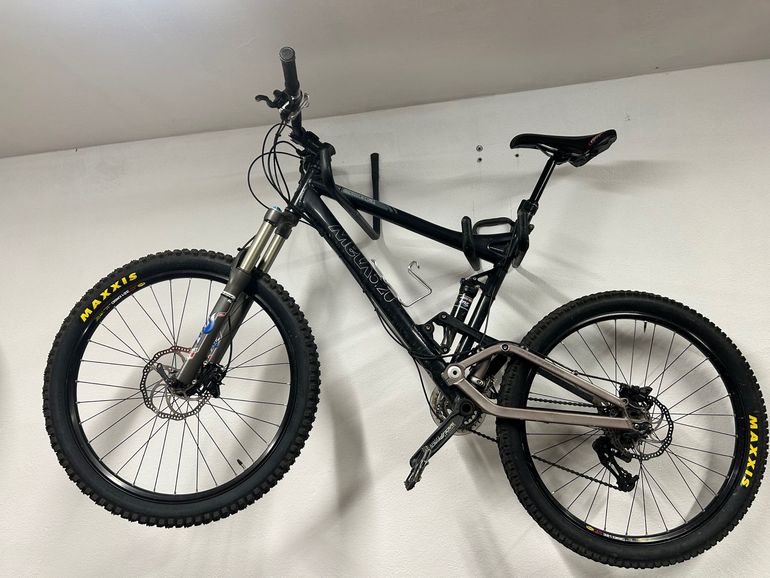 Used Commencal 5.2 2006 Mountainbike — image 4 of 4