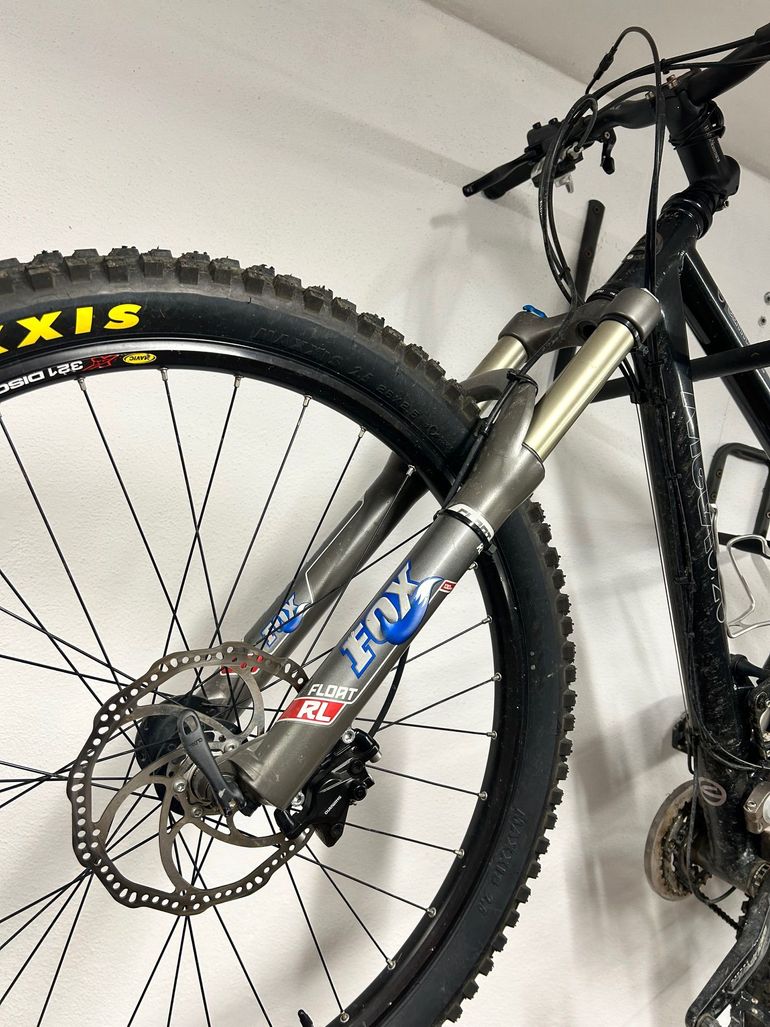 Used Commencal 5.2 2006 Mountainbike — image 3 of 4