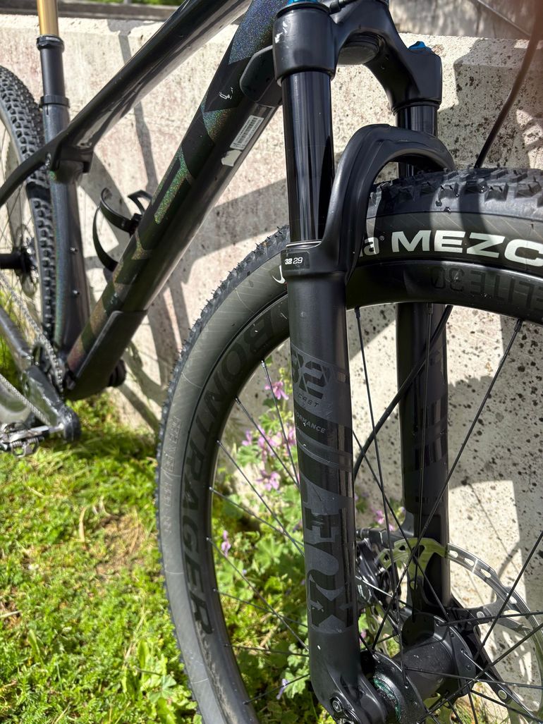 Used Trek Procaliber 9.8 2022 2022 Mountainbike — image 8 of 11
