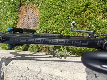 Used Trek Procaliber 9.8 2022 2022 Mountainbike, Black, 29 — image 5 of 11