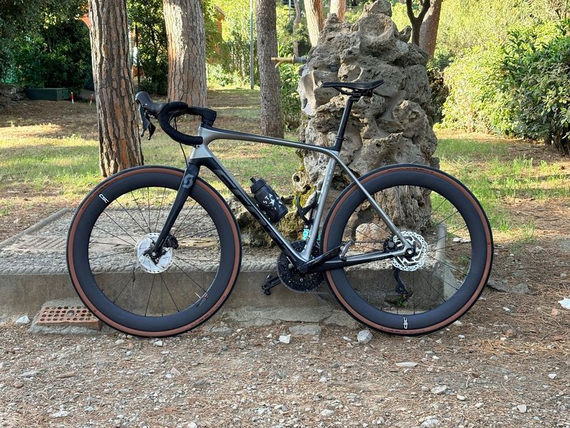 Gebrauchtes Scott addict rc 15 Custom Shimano 105 2019 Road & Gravel, Hellgrau — Bild 1 von 7
