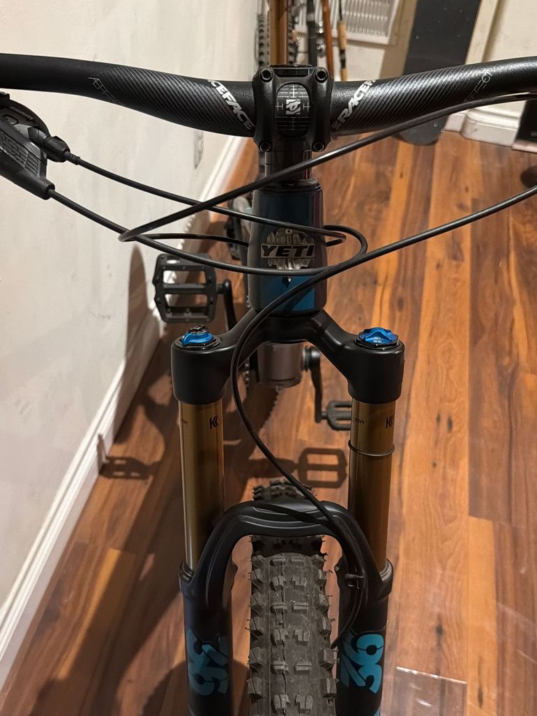 Used Yeti SB5.5 TURQ X01 Eagle 2018 2018 Mountainbike, Light Gray, 29 — image 21 of 21