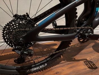 Used Yeti SB5.5 TURQ X01 Eagle 2018 2018 Mountainbike, Light Gray, 29 — image 3 of 21