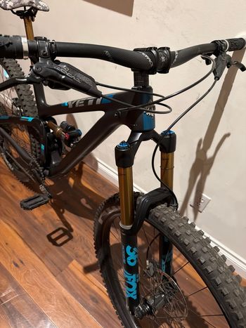 Used Yeti SB5.5 TURQ X01 Eagle 2018 2018 Mountainbike, Light Gray, 29 — image 7 of 21