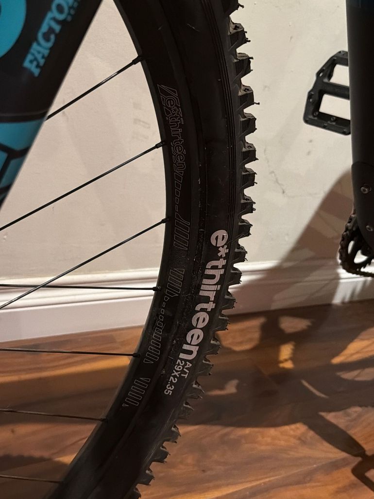 Used Yeti SB5.5 TURQ X01 Eagle 2018 2018 Mountainbike, Light Gray, 29 — image 18 of 21