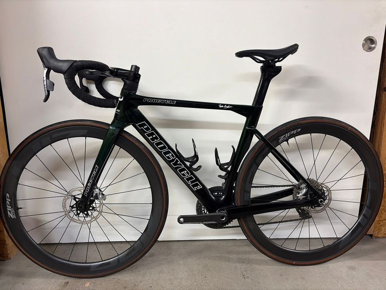 Used procycle Procycle Custom SRAM Red eTap AXS 2025 Road & Gravel — image 2 of 7
