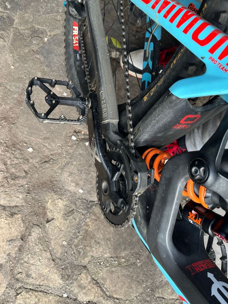 Used Mondraker Summum Carbon Pro Team 2018 2018 Mountainbike, Blau, 27.5 — image 3 of 4