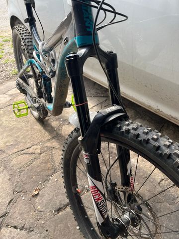 Tweedehands Giant Reign 27.5 2 2015 2015 Mountainbike — afbeelding 3 van 4