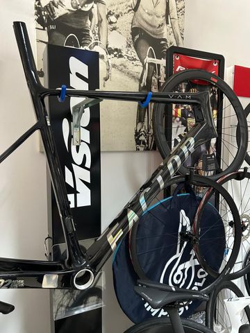Used Factor O2 VAM - Frameset Premium 2026 Frameset 2026 Road & Gravel, Black — image 1 of 3