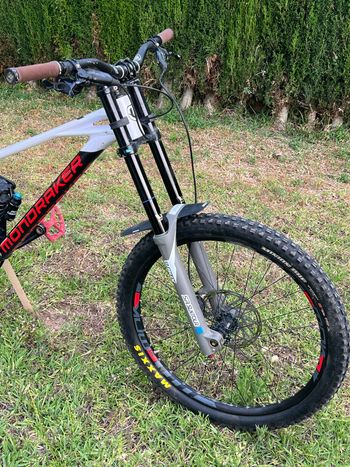 Used Mondraker Summum 27.5 2021 2021 Mountainbike, White, 27.5 — image 17 of 19