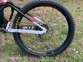 Used Mondraker Summum 27.5 2021 2021 Mountainbike, White, 27.5 — image 11 of 19