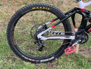 Used Mondraker Summum 27.5 2021 2021 Mountainbike, White, 27.5 — image 3 of 19