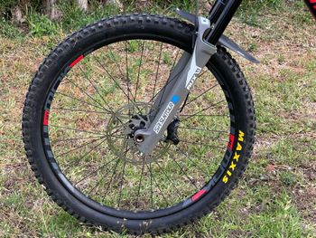 Used Mondraker Summum 27.5 2021 2021 Mountainbike, White, 27.5 — image 10 of 19