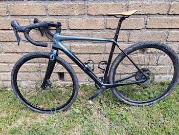Used Specialized Addict Gravel 30 2020 2020 Road & Gravel — image 2 of 6