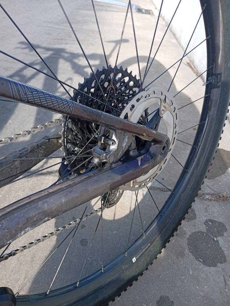 Used Orbea OIZ M-TEAM AXS 2025 2025 Mountainbike, Light Gray — image 10 of 10